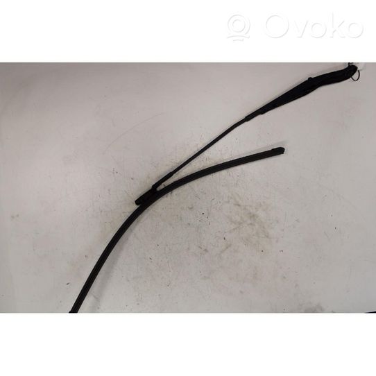 Opel Zafira C Front wiper blade arm 