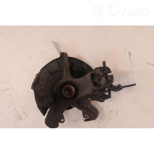 Volkswagen Polo IV 9N3 Front wheel hub 