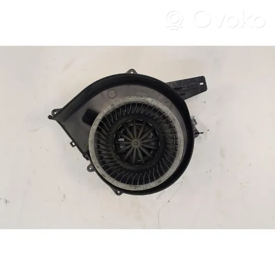 Skoda Fabia Mk1 (6Y) Salono oro mazgo plastikinis korpusas 