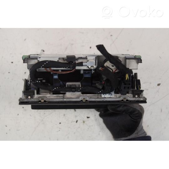 Audi A3 S3 8V Monitor / wyświetlacz / ekran 8V0857273M