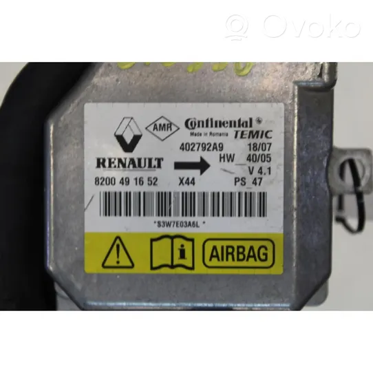 Renault Twingo II Airbag control unit/module 