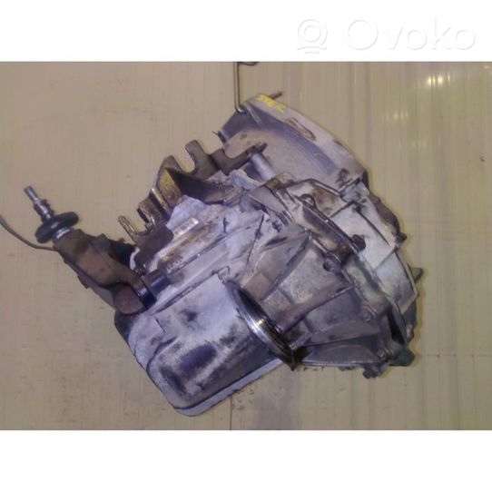 Renault Master II Manual 5 speed gearbox 