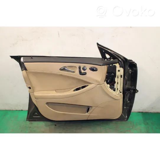 Mercedes-Benz CLS C219 Front door 