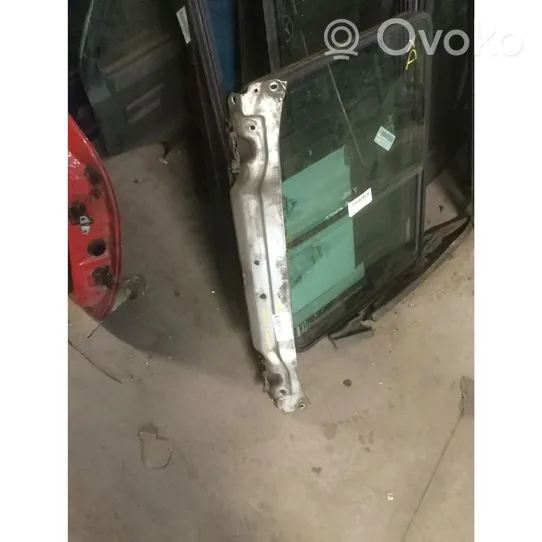 Peugeot 406 Support de radiateur sur cadre face avant 