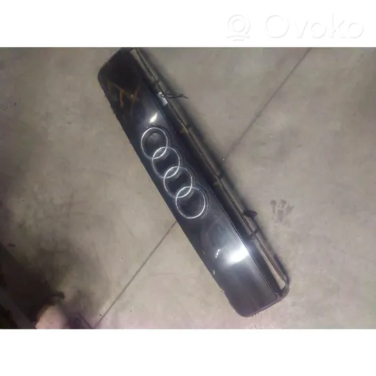 Audi A2 Grille de calandre avant 