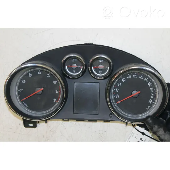 Opel Zafira C Geschwindigkeitsmesser Cockpit 