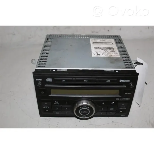 Nissan Qashqai Panel / Radioodtwarzacz CD/DVD/GPS 
