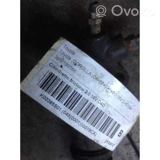 Toyota Corolla E120 E130 Clutch slave cylinder 