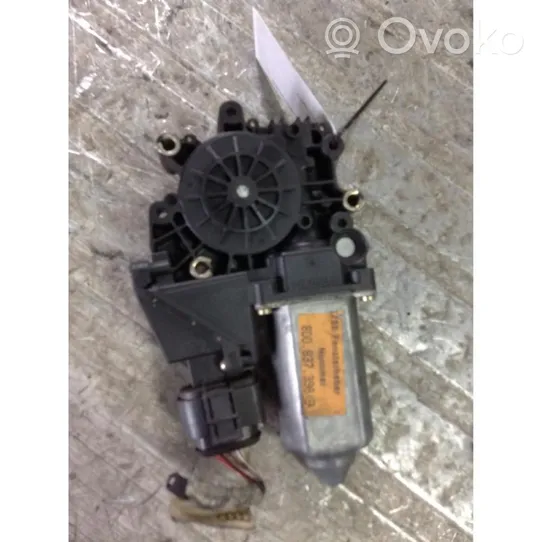 Audi A4 S4 B5 8D Front door window regulator motor 