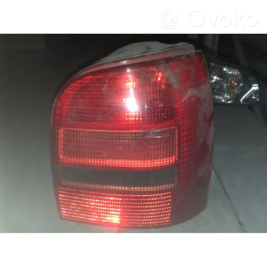 Audi A4 S4 B5 8D Lampa tylna 