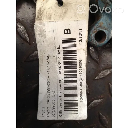 Toyota Yaris Clutch slave cylinder 