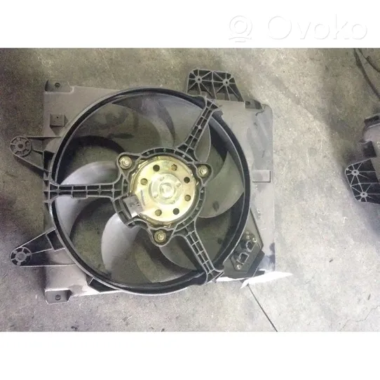 Fiat Punto (176) Ventilatore di raffreddamento elettrico del radiatore 