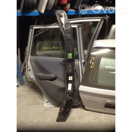 Mercedes-Benz Vito Viano W638 Support de radiateur sur cadre face avant 