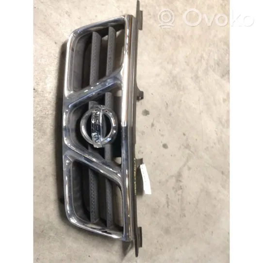 Nissan X-Trail T30 Grille de calandre avant 