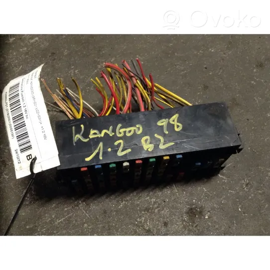 Renault Kangoo I Fuse module 