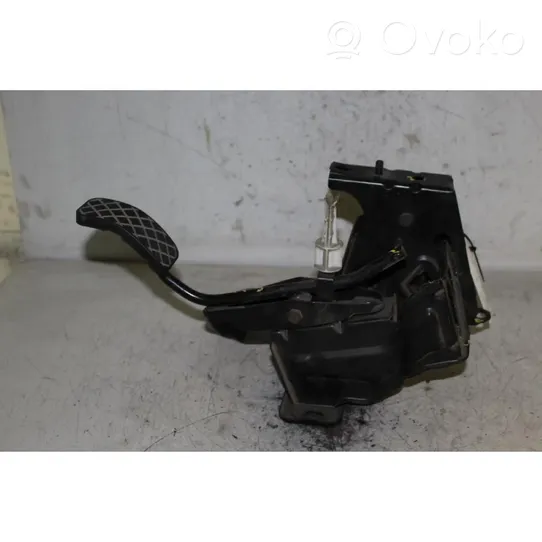 Volkswagen Golf IV Pedal assembly 