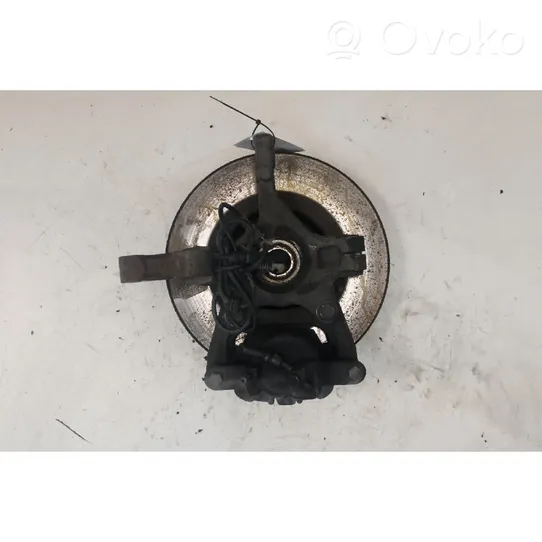 Nissan Note (E11) Front wheel hub 