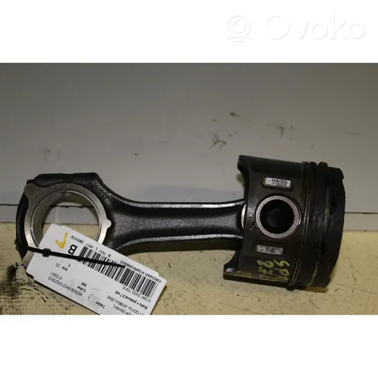 Mercedes-Benz Sprinter W901 W902 W903 W904 Piston with connecting rod 