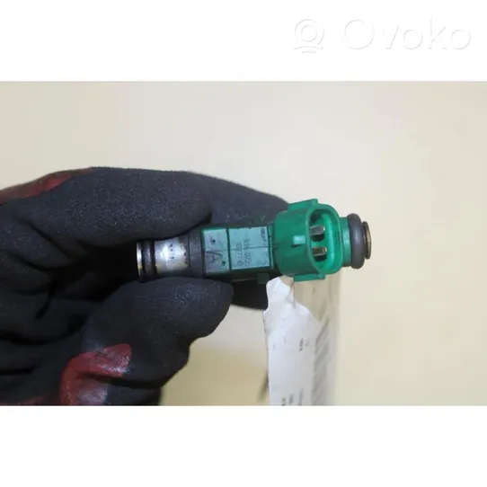 Peugeot 1007 Injecteur de carburant 