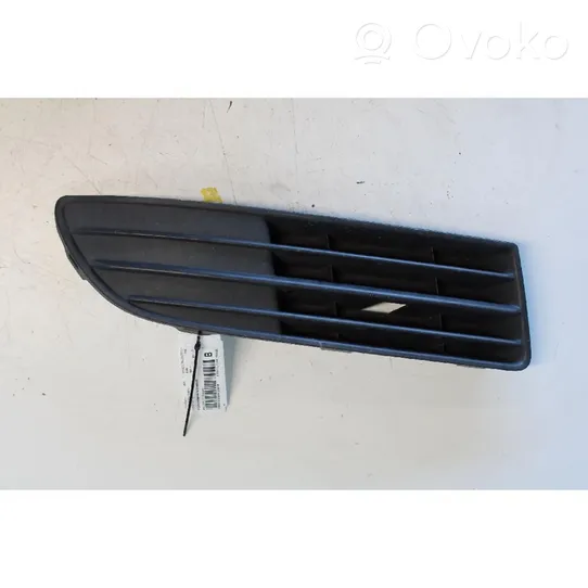 Volkswagen Polo IV 9N3 Grille de calandre avant 