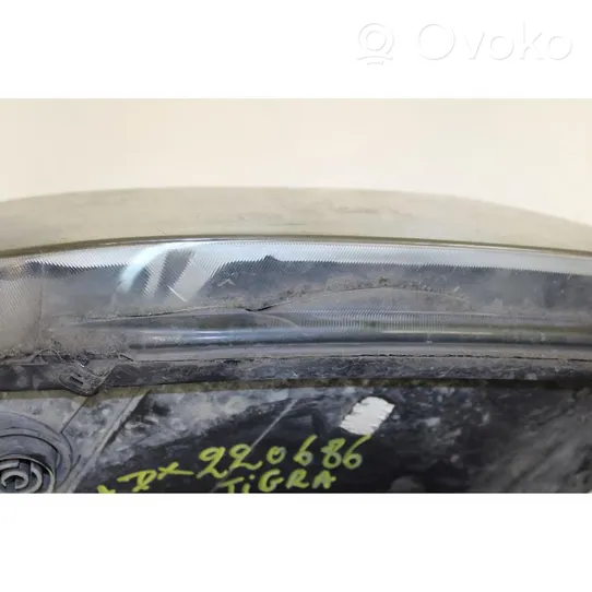 Opel Tigra B Lampa przednia 