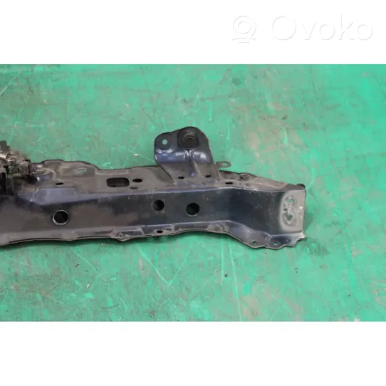 Toyota Yaris Pannello di supporto del radiatore 