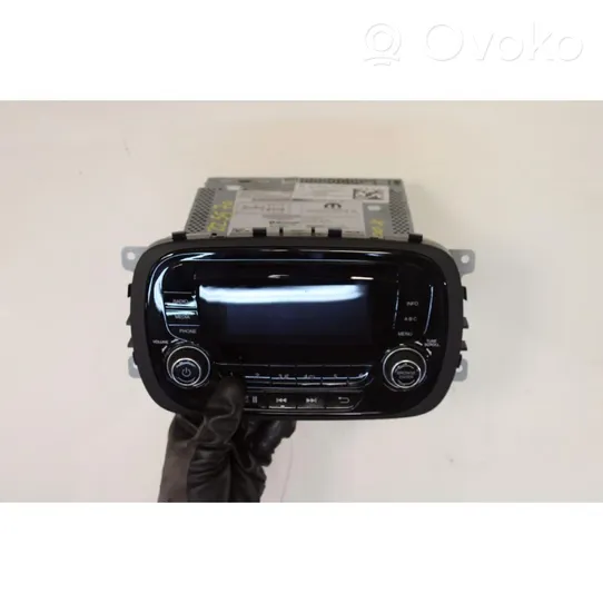 Fiat 500X Panel / Radioodtwarzacz CD/DVD/GPS 