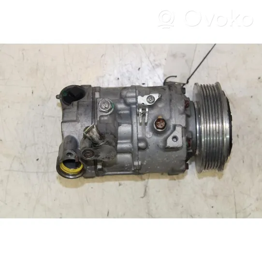 BMW 1 F20 F21 Ilmastointilaitteen kompressorin pumppu (A/C) 