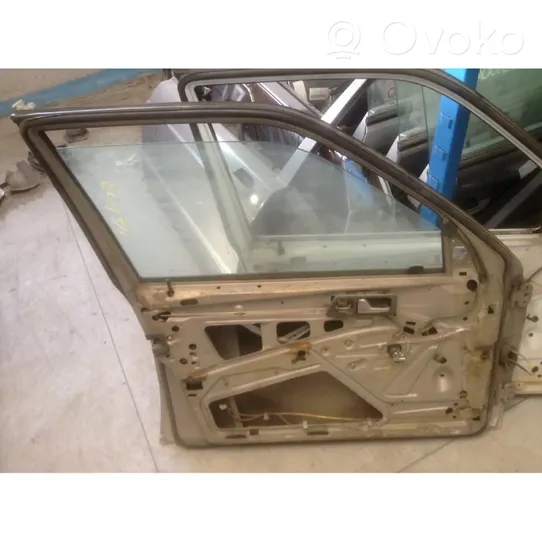 Mercedes-Benz 190 W201 Portiera anteriore 