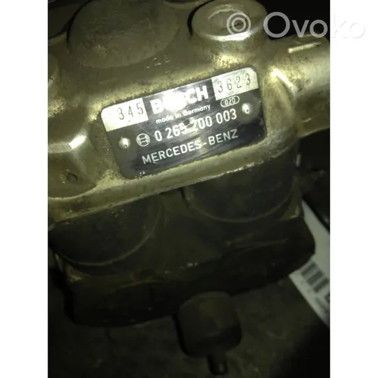 Mercedes-Benz 190 W201 ABS Pump 