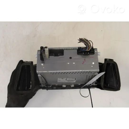 Ford Fiesta Unidad delantera de radio/CD/DVD/GPS AA6T-18C815-RB