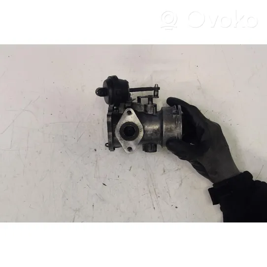 Volkswagen Caddy EGR valve 