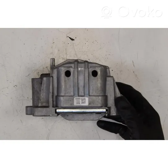 Fiat 500X Engine mount bracket 