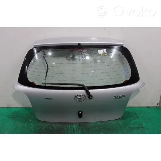 Toyota Yaris Takaluukun/tavaratilan kansi 