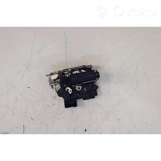 Dacia Sandero Front door lock 