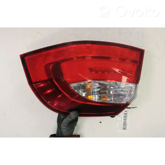 KIA Rio Lampa tylna 92402-1W2