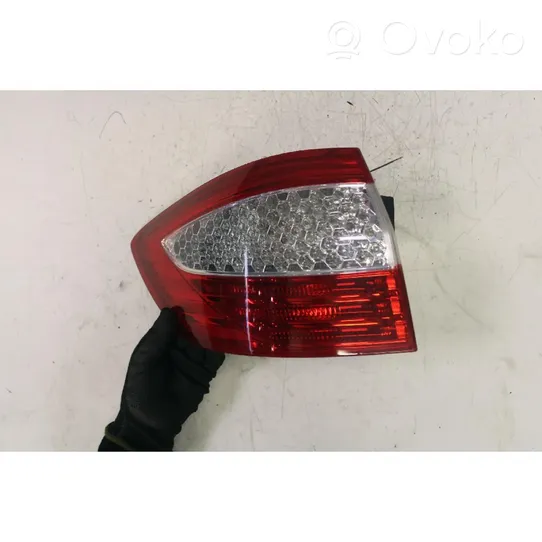 Ford Mondeo MK IV Lampa tylna 