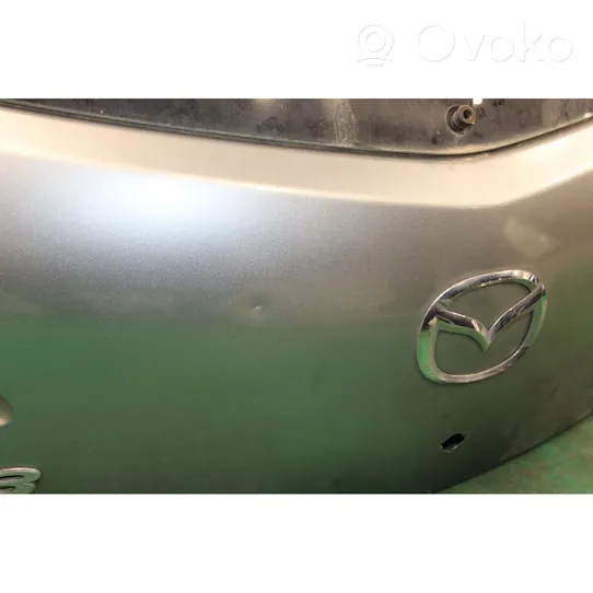 Mazda 3 II Takaluukun/tavaratilan kansi 