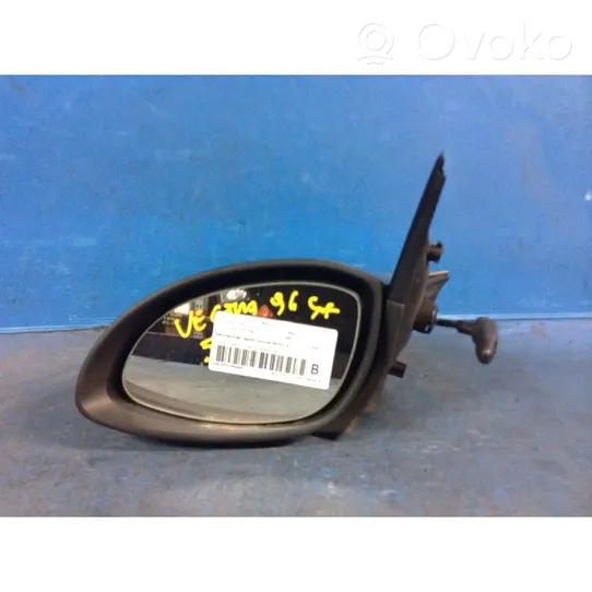 Opel Vectra B Front door electric wing mirror 