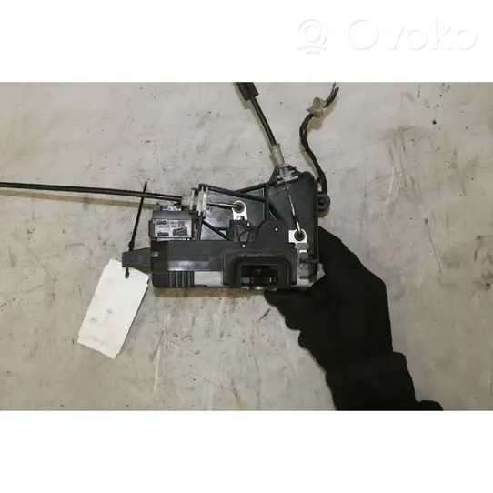 Opel Vectra C Front door lock 