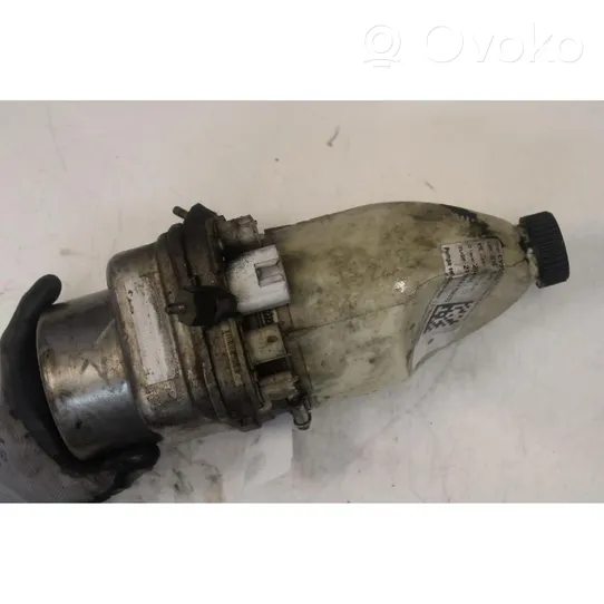 Opel Vectra C Power steering pump 