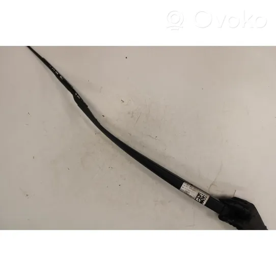 Toyota Verso Front wiper blade arm 