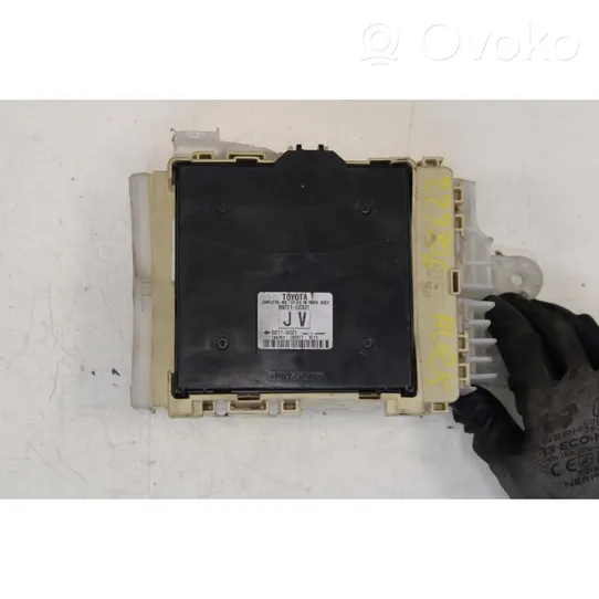 Toyota Auris E180 Module de fusibles 