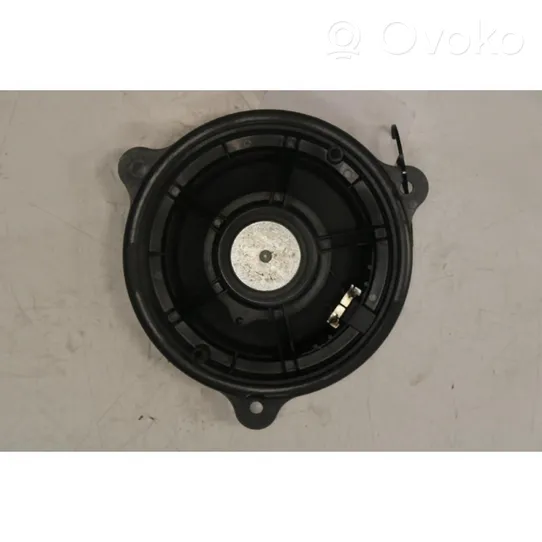 Nissan Qashqai Front door speaker 