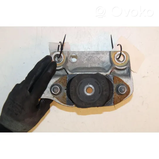 Renault Twingo III Engine mount bracket 