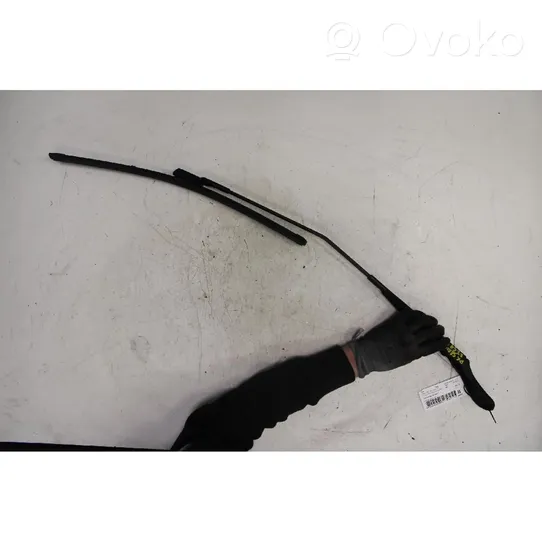 BMW 2 F45 Front wiper blade arm 