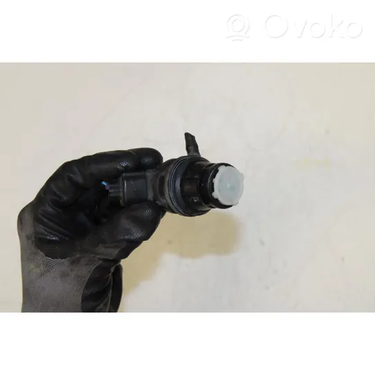 Toyota Prius (XW30) Windscreen/windshield washer pump 