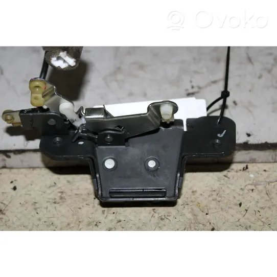 Chevrolet Lacetti Tailgate lock latch 