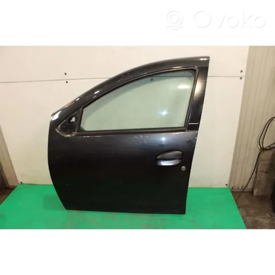 Dacia Sandero Front door 