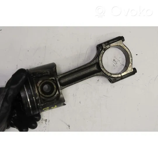 Renault Trafic II (X83) Piston avec bielle 